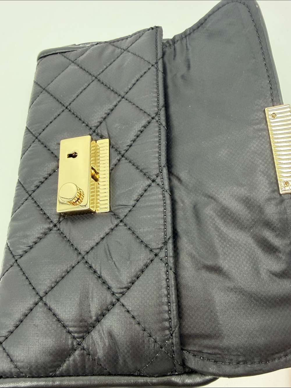 MZ Wallace Crosby Lock Wristlet Wallet Black - Picture 12 of 12